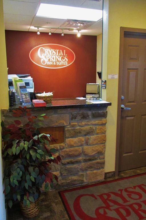Crystal Springs Inn And Suites Towanda Buitenkant foto